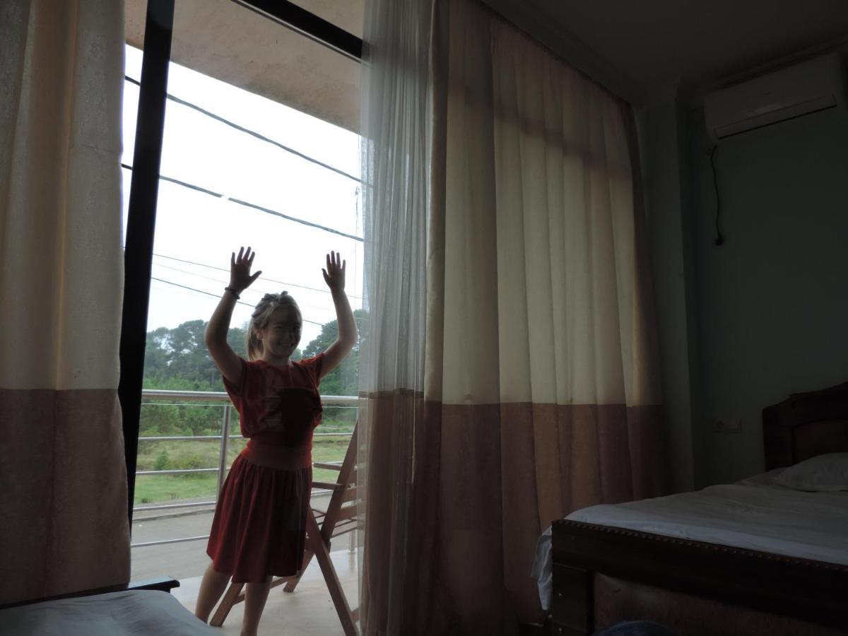 Luka Hotel Kobuleti Ngoại thất bức ảnh